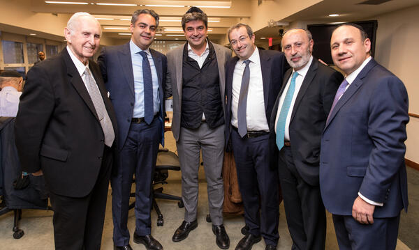 حضور اجتماع مجلس السفارديين